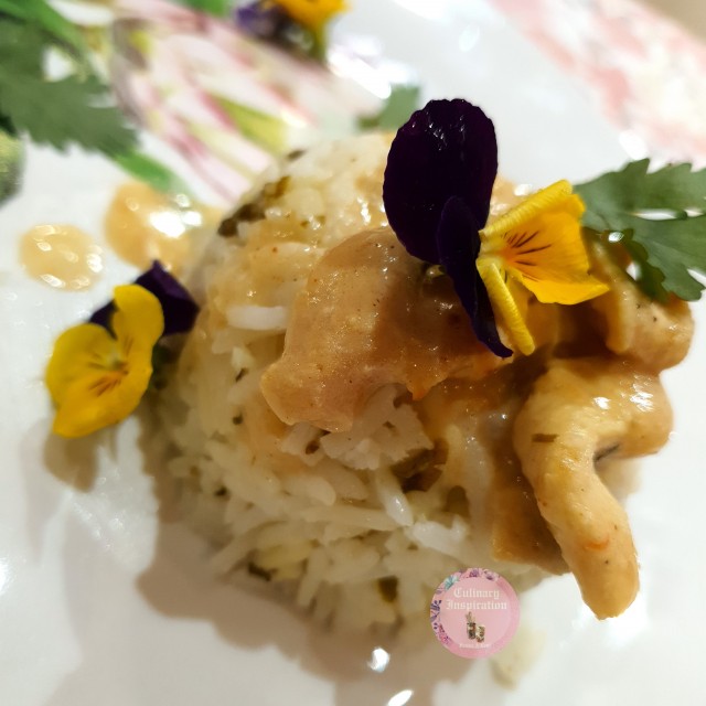 Garlic Chicken Strips With An Aromatic Herb Rice