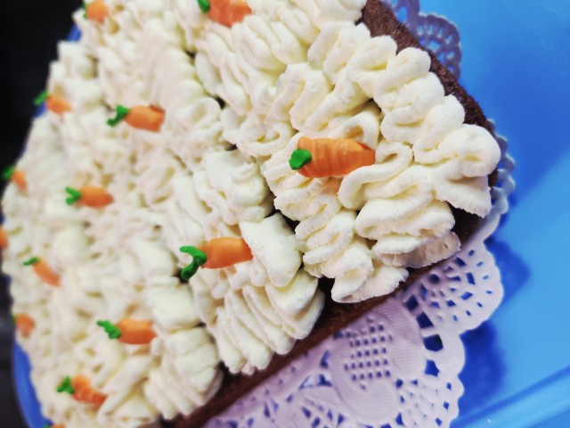 Carrot Cake With Fresh Cream