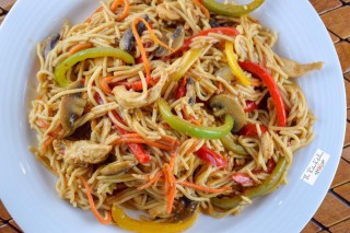 Chicken Noodle Stir Fry