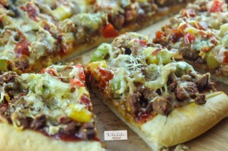 Steak Pizza