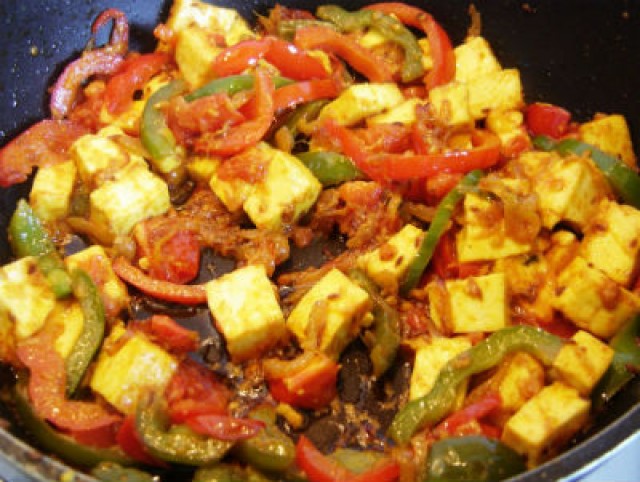 Halloumi Jalfrezi