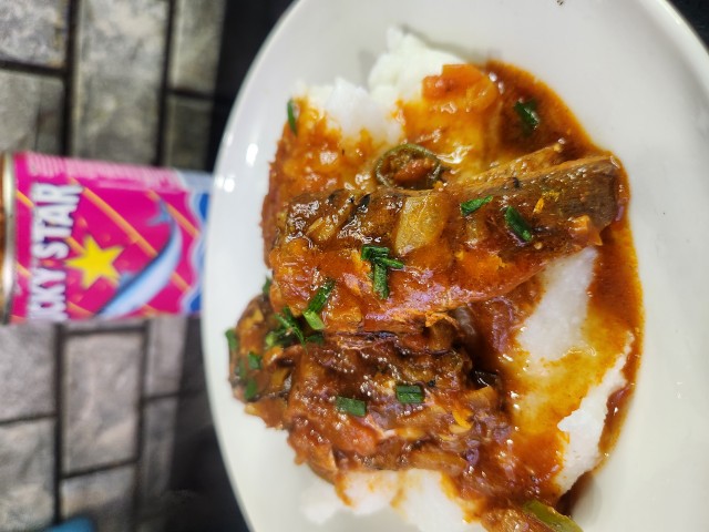 Tin Fish Curry And Pap