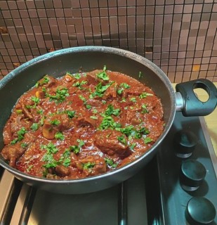 Chops/mutton Curry (deg Style)