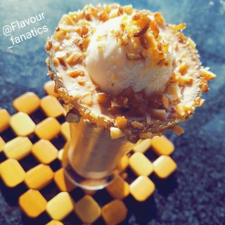 Snickers Chocolate Milkshake