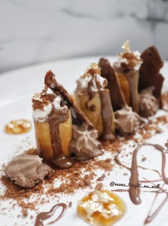 Chocolate And Banana Springrolls