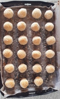 Quickest Coconut Biscuits