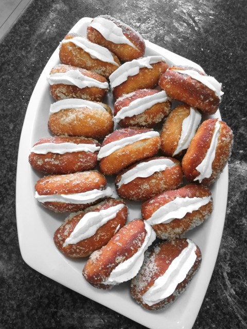 Fluffy Fresh Cream Doughnuts