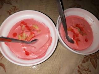 Rose Phirni