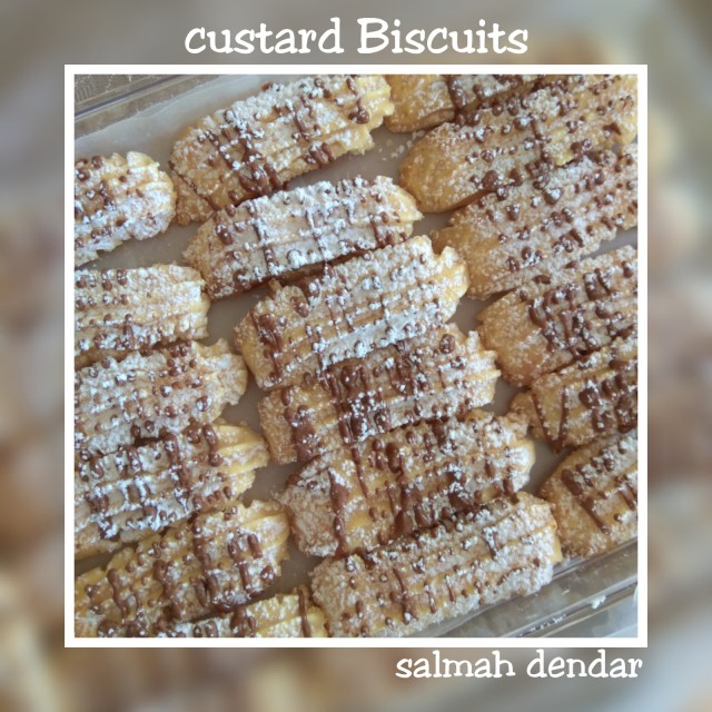 Custard Biscuits