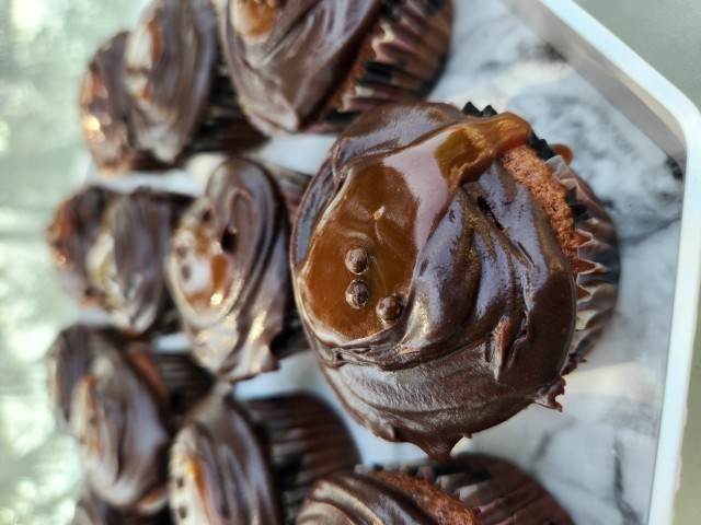 Chocolate Cupcakes With Ganache And Salted Caramel