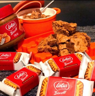 3 Ingredient Biscoff Brownie