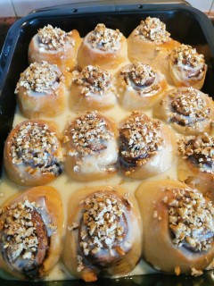 Cinnabons