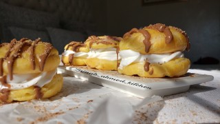 Eclairs