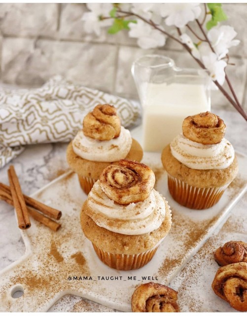 Caramel Apple Cinnabon Cupcakes