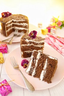 Chocolate Ganache & Cream Cake