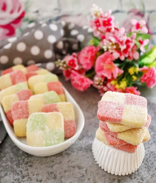 Japanese Checkered Biscuits