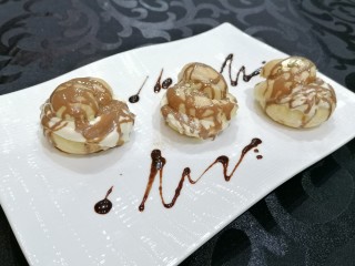 Eclairs