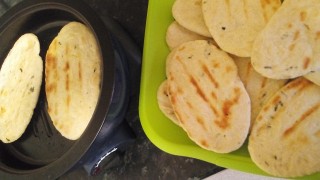 Mini Yoghurt And Mint Naans