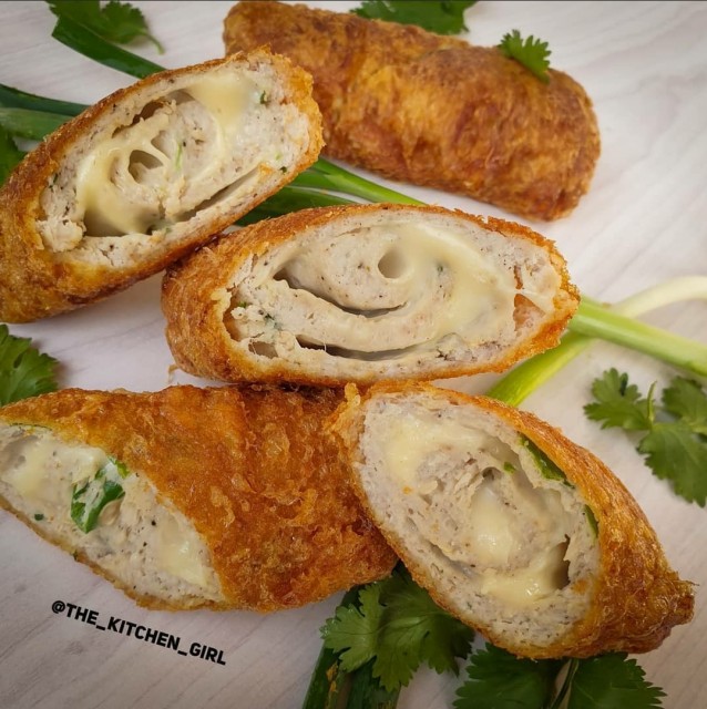 Chicken Cheese Shahi Rolls