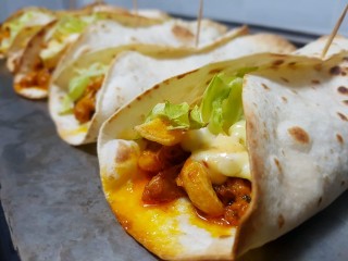 Butter Chicken Wraps
