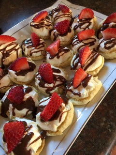 Scones With Fresh Cream 